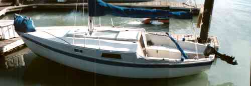 Specs and photos of the Cal 24 sailboat
